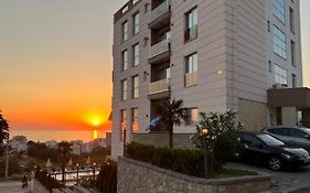 Lux Hotel M - Boutique Hotel & Restaurant